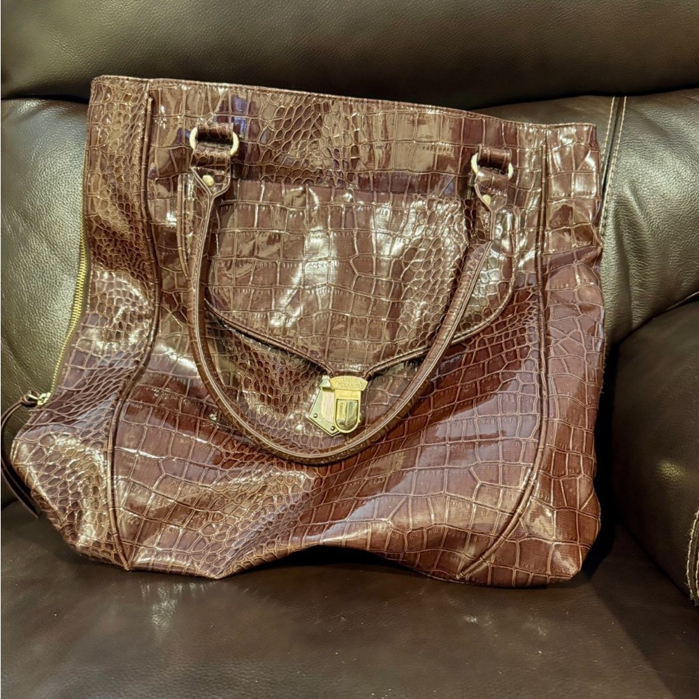 Elegant Brown Crocodile-Embossed Tote Bag